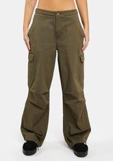 Zahara Low-Rise Oversized Cargo Pants
