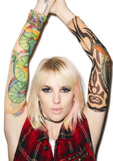 Gurl with A Dragon Tattoo Sleeves