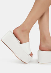 Oakelee Platform Sandals