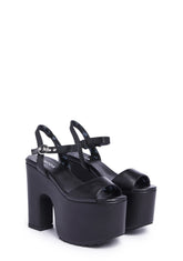 On Vacay Platform Sandals