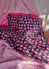 Maneater Sheets Set
