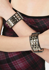 Single Me Out Studded Bracelet Set