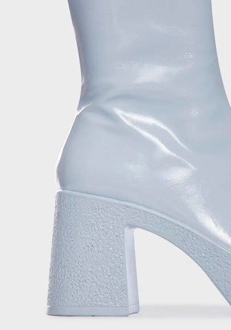 Sky Forward Fronting Heeled Boots