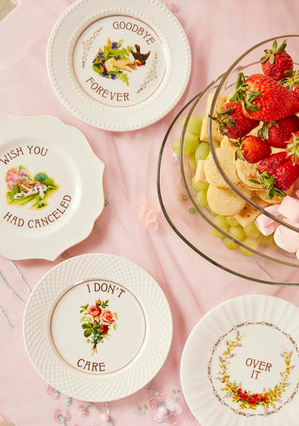 Miss Popular Plate Set