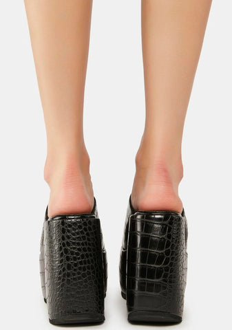 Nennia Platform Wedges