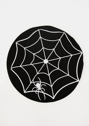 An Entanglement Embroidered Beret