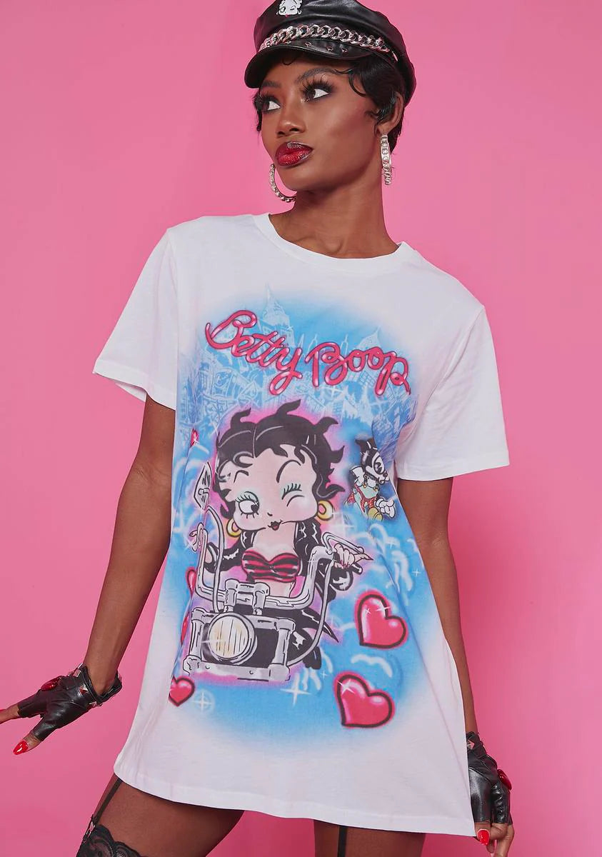 Dame Not Damsel Graphic Tee
