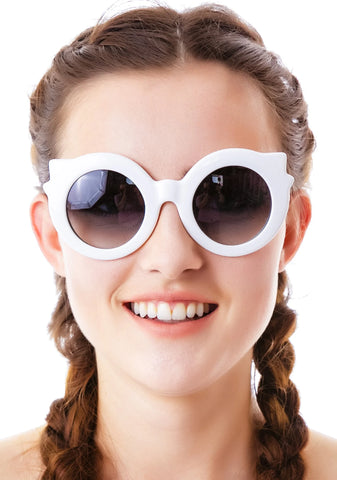 The Hanoi Weekend Sunglasses - White