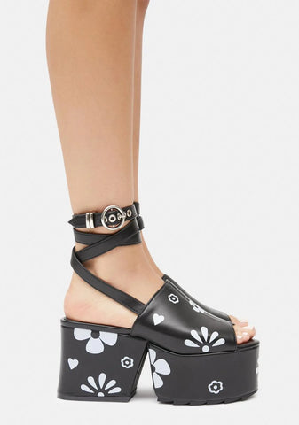 So Lucky Platform Sandals