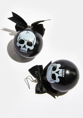 Hell Topper Skull Ornament Earrings