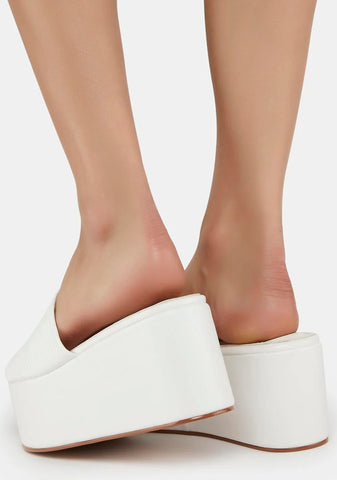 Oakelee Platform Sandals
