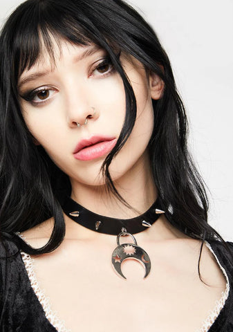 Divine Like Moonlight Spiked Choker