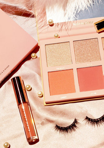 Lighting Hour Powder Blush Palette