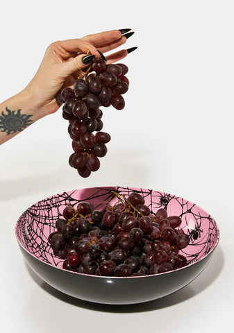 Crawling In Salad Bowl