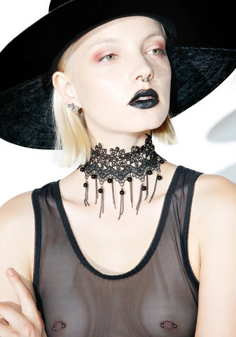 Palace Lace Choker