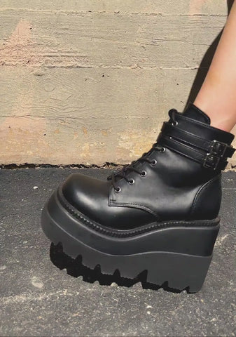 Shaker-52 Platform Ankle Boots