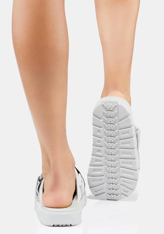 Dove 222 Banda Mitel 7 Sandals