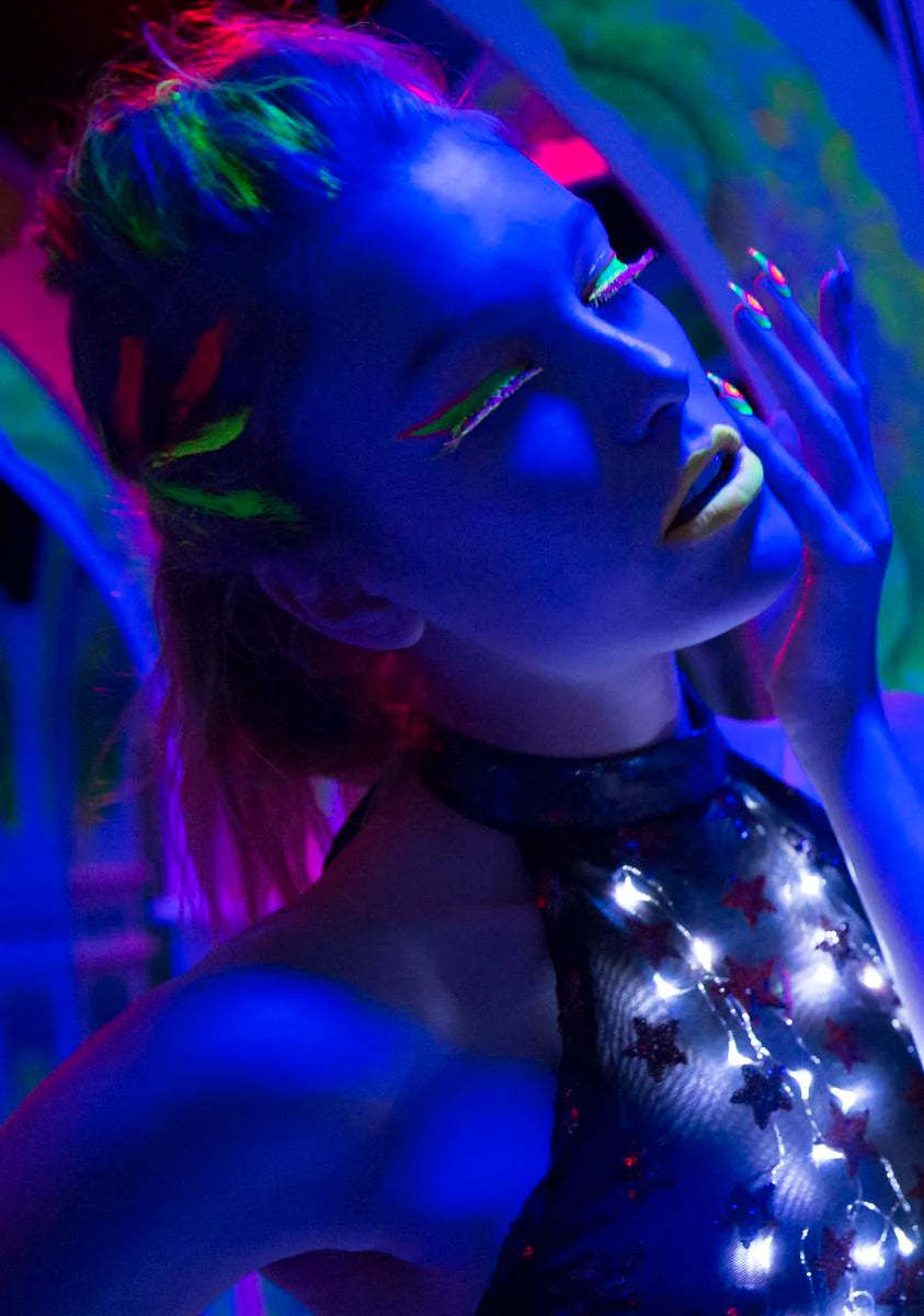 Drank Sonic Wind UV Neon Mascara