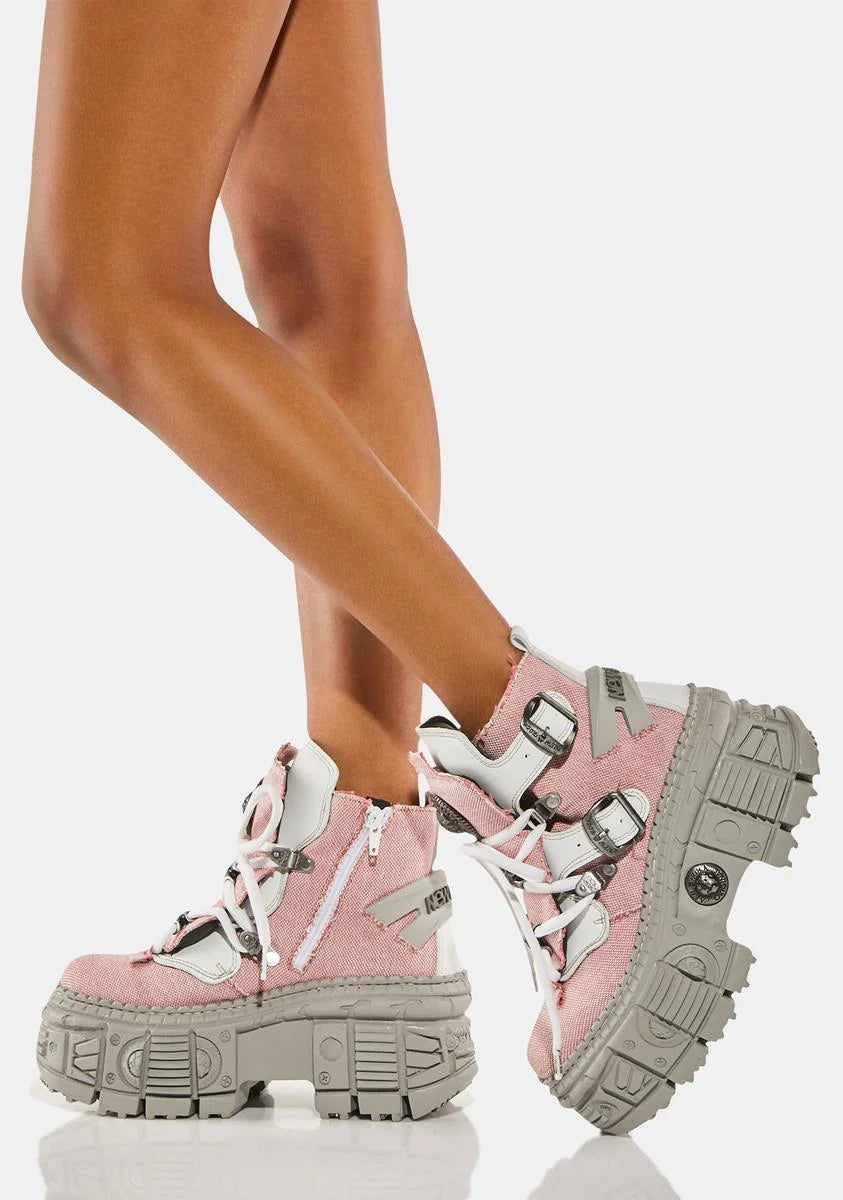 Pink Wall V4 Lace-Up Boots