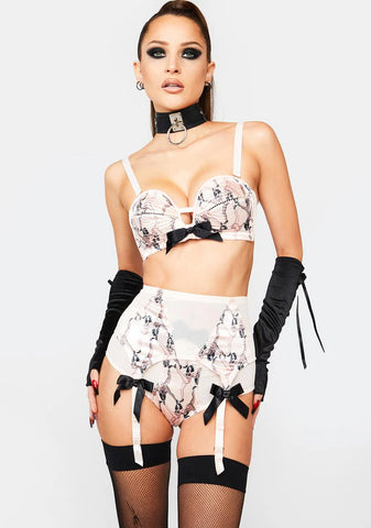 X Bettie Page Showgirl Suspender Belt