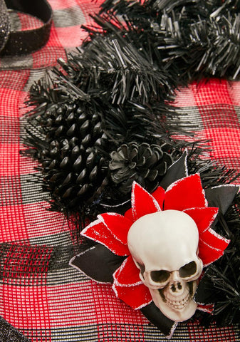 Silent Night Skull Wreath