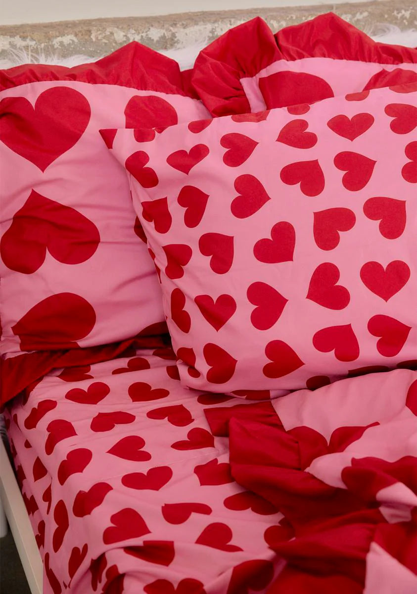 Loyal Maneater Sheet Set