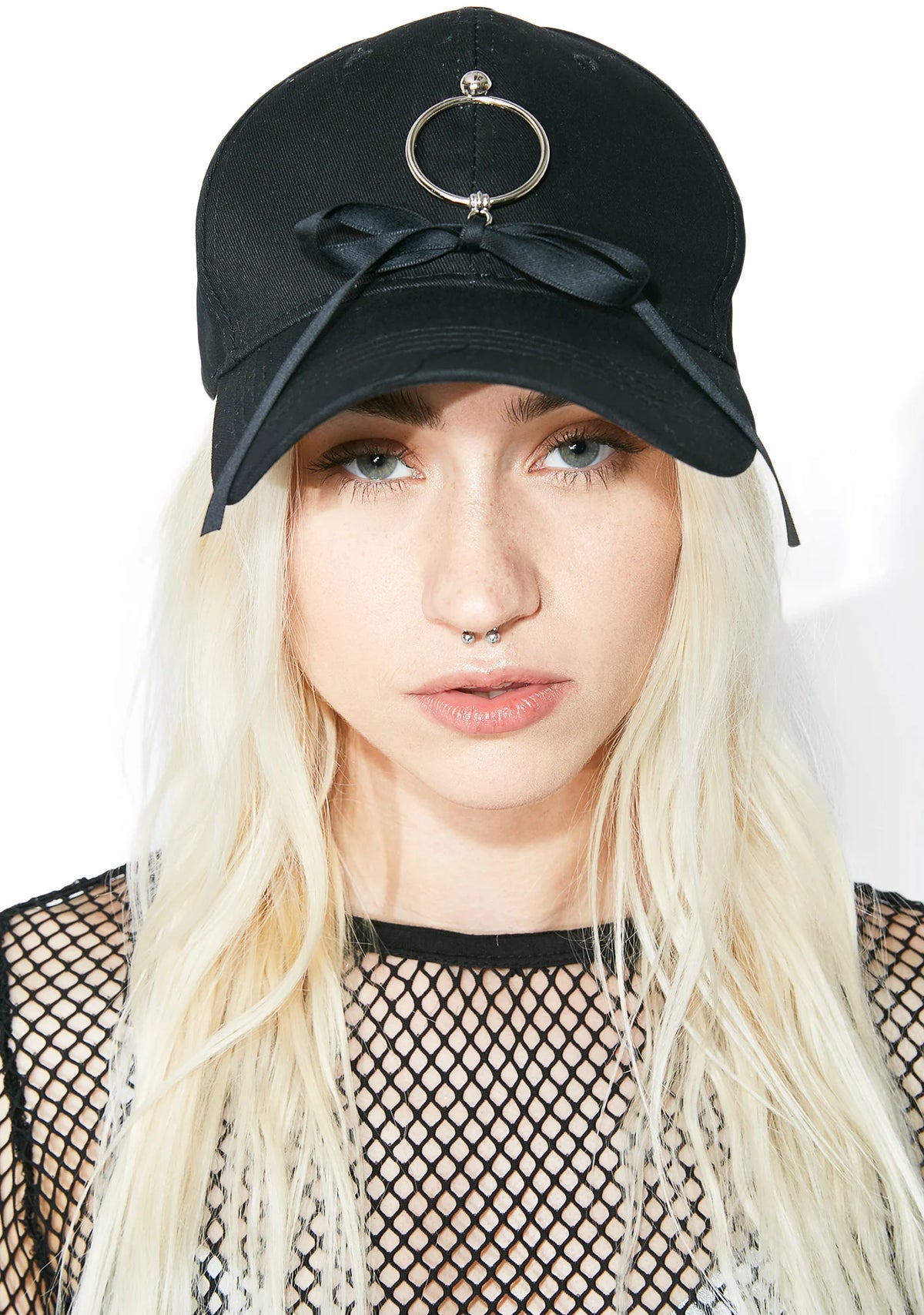 Dainty Restraint Hat