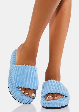 Berry Pleasure Kiss Slide Sandals