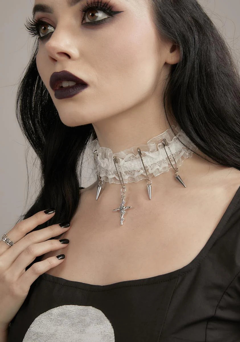 Ivory Rose From The Dead Lace Choker
