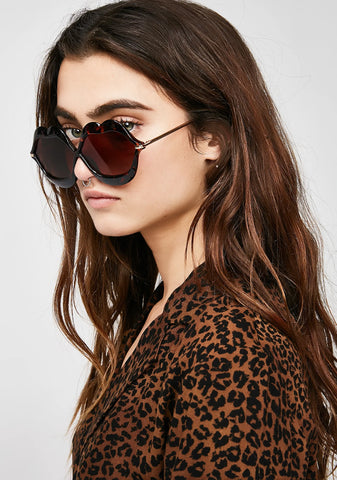 Kitty Read My Lips Sunglasses