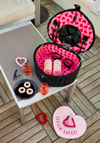 Loyal Maneater Picnic Basket