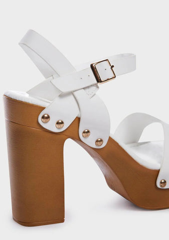 Blanc Easily Recognized Platform Heels
