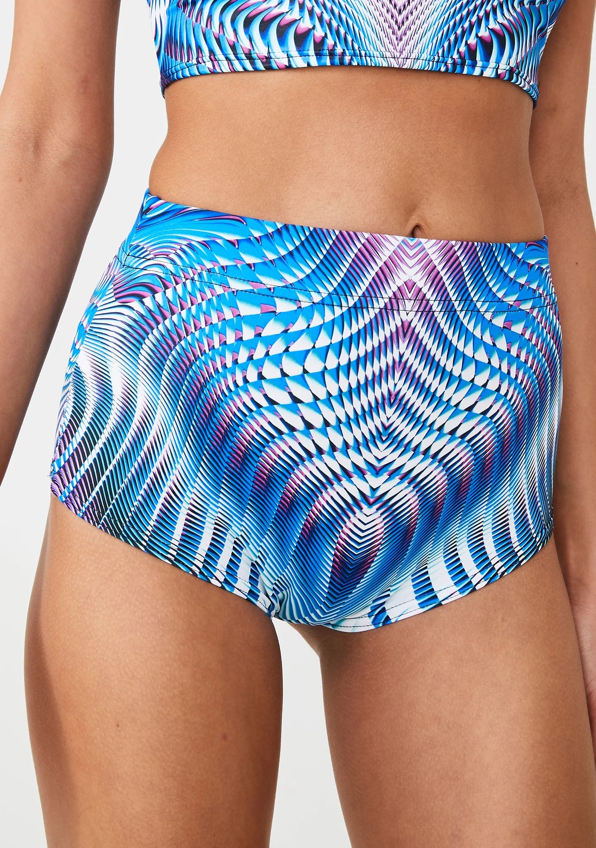 Mobius Hot Shorts