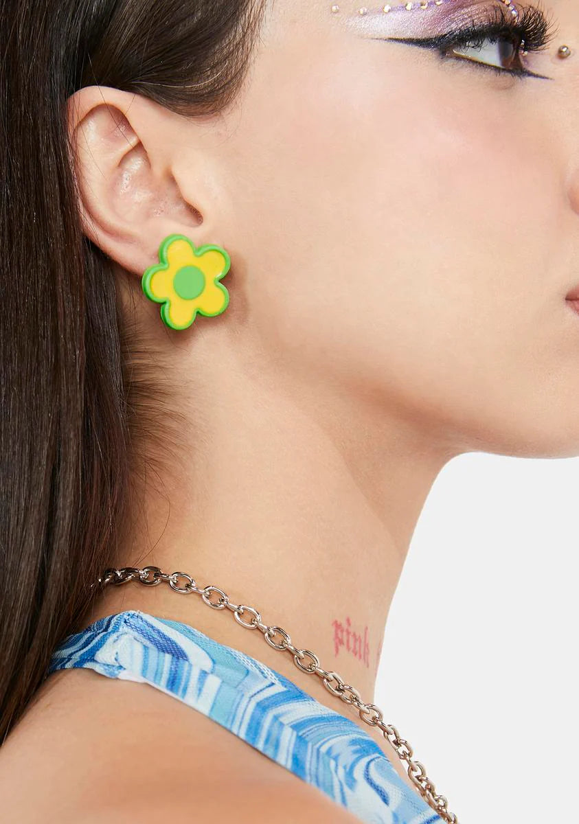 Daisy Kissed Stud Earrings