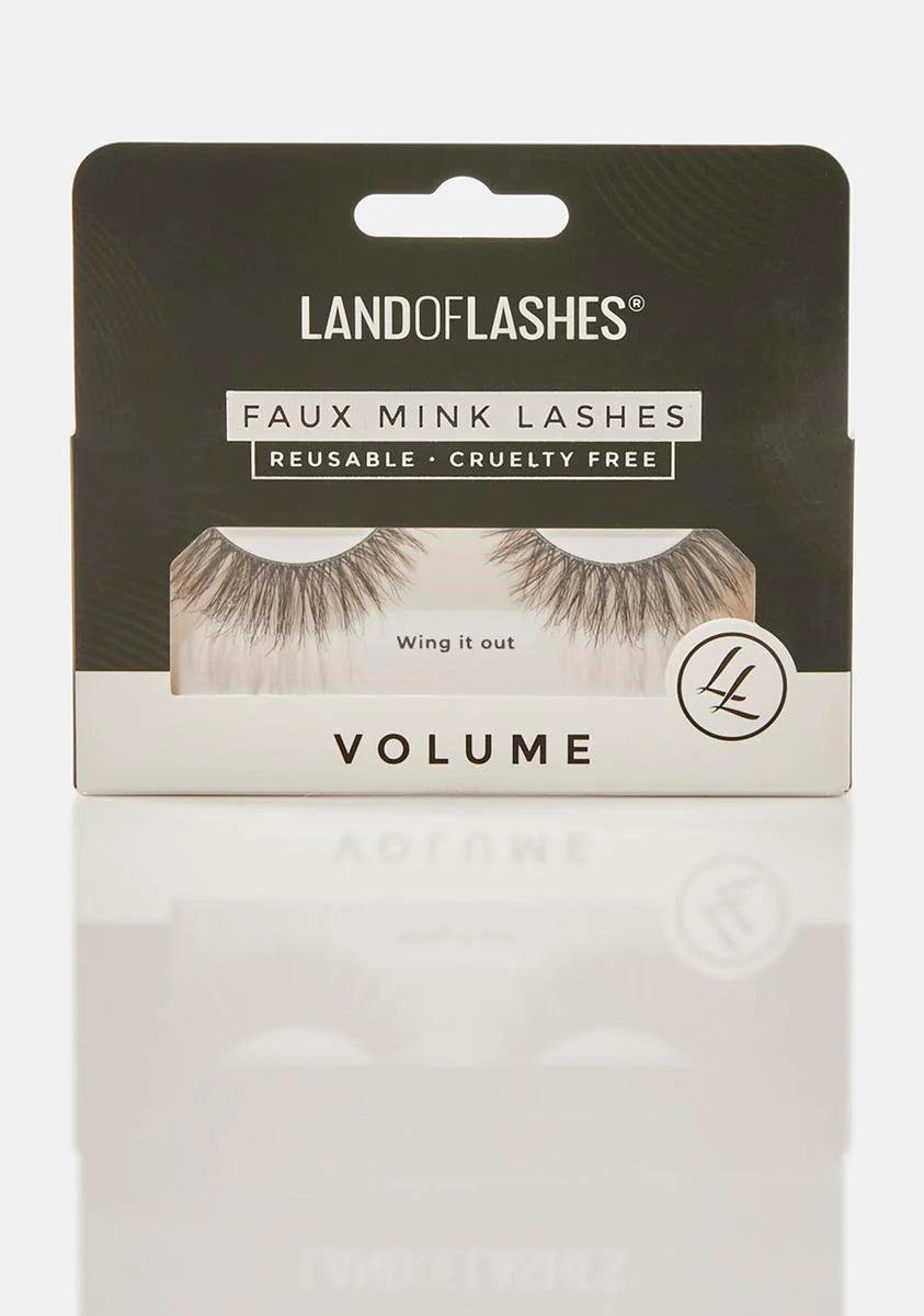 Wing It Out Lashes