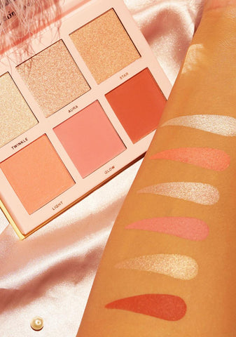 Lighting Hour Powder Blush Palette