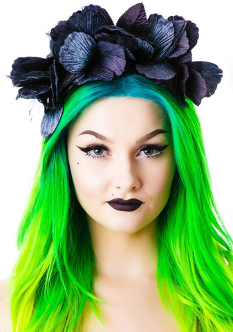 Lana Velvet Noir Crown