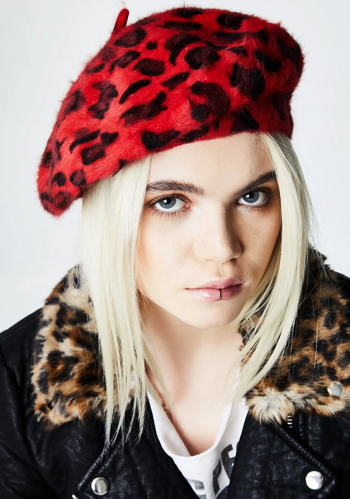 Love Here N' Meow Fuzzy Beret