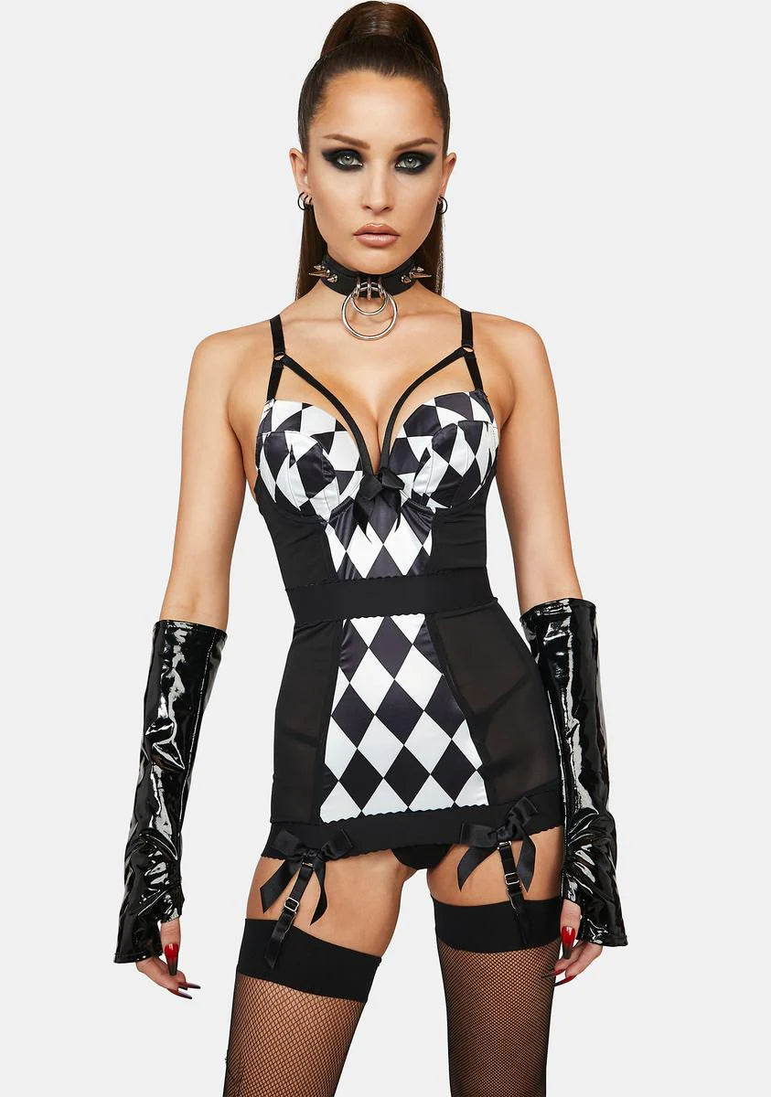 X Bettie Page Cassandra Basque