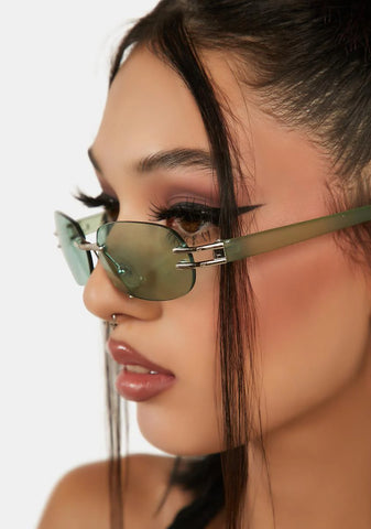 Holla Green Oval Sunglasses