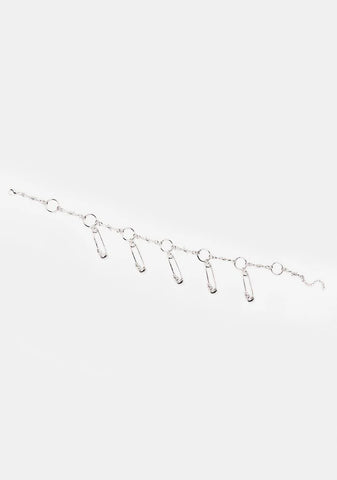 Misfit Moves Safety Pin Chain Necklace
