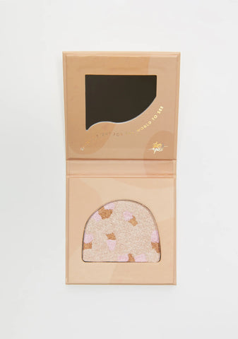 Bright Cheeks Ahead Speckled Highlighter