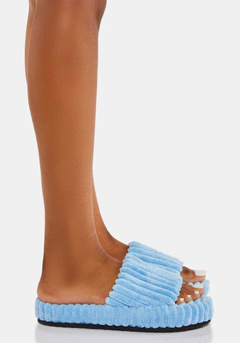 Berry Pleasure Kiss Slide Sandals