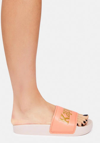 Coral 222 Banda Adam 9 Slides