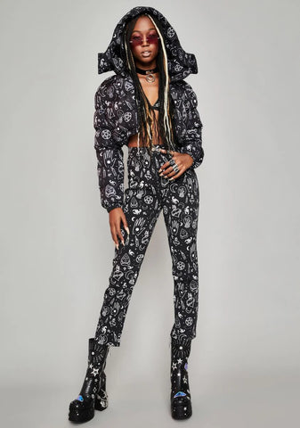 Playing With Magic Mom Jeans