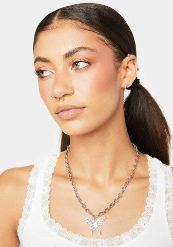 Kisses And Wings Chain Necklace