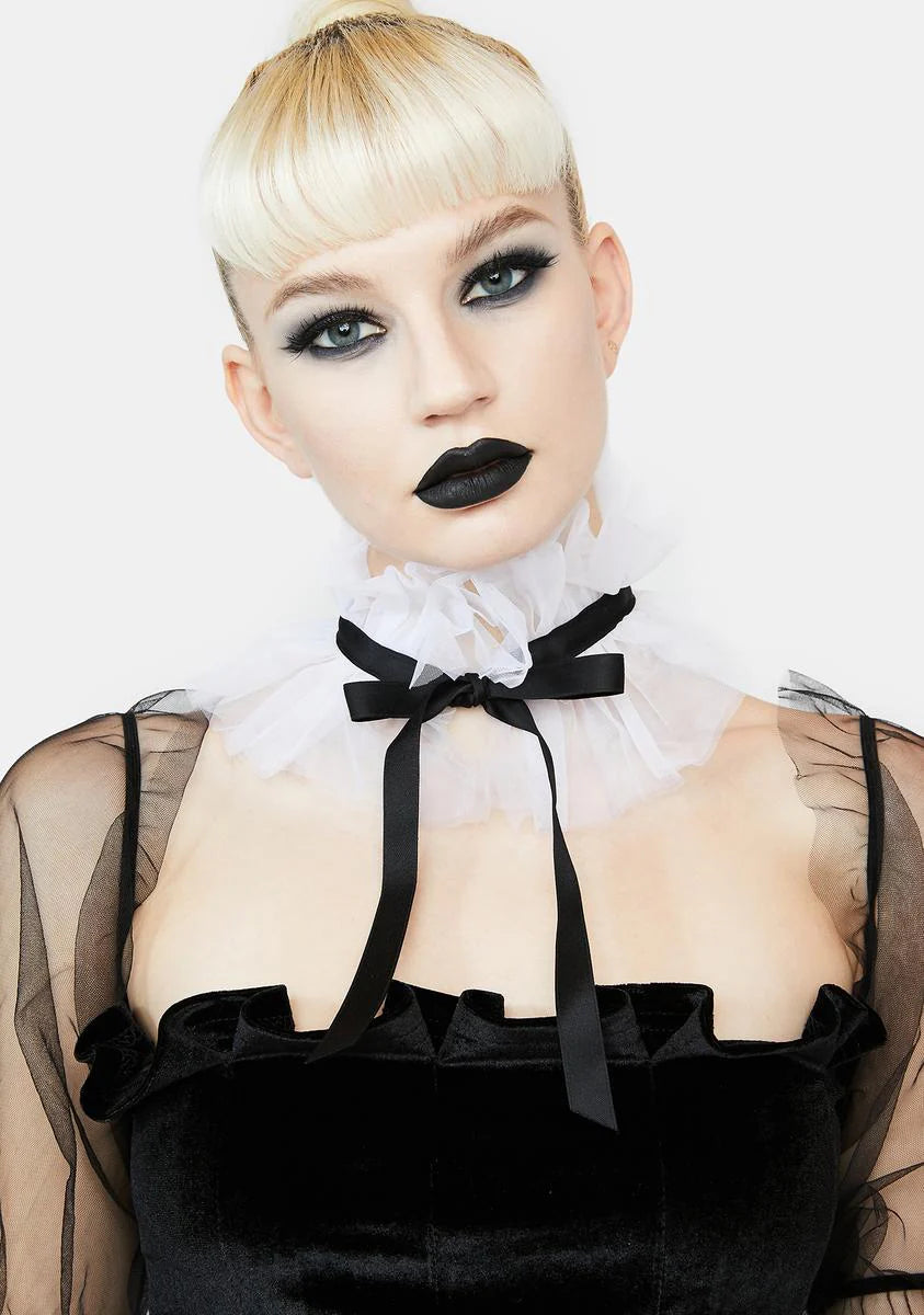 Sleepiest Hollow Tulle Collar