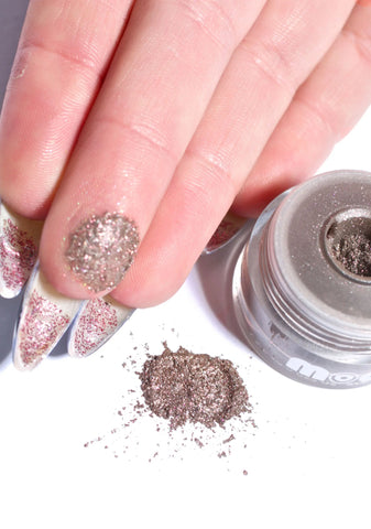 Brighton Social Modster Light Catching Eye Powder