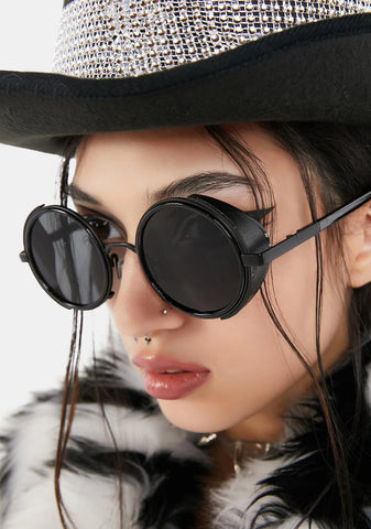 Into The Darkness Circle Sunglasses