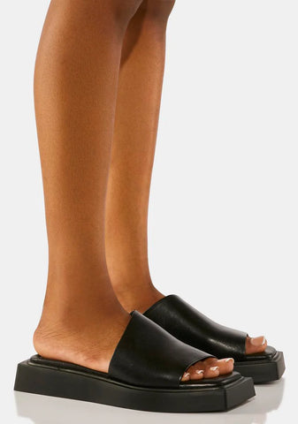 Evy Leather Slides